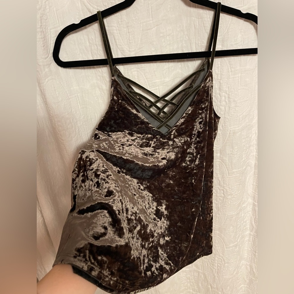 BRAND NEW WITH TAGS American Eagle green velvet strappy tank top size Small
